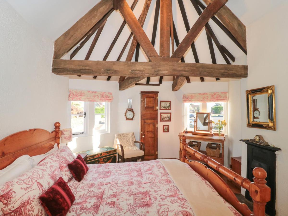Pike Cottage Acton Turville Exterior foto