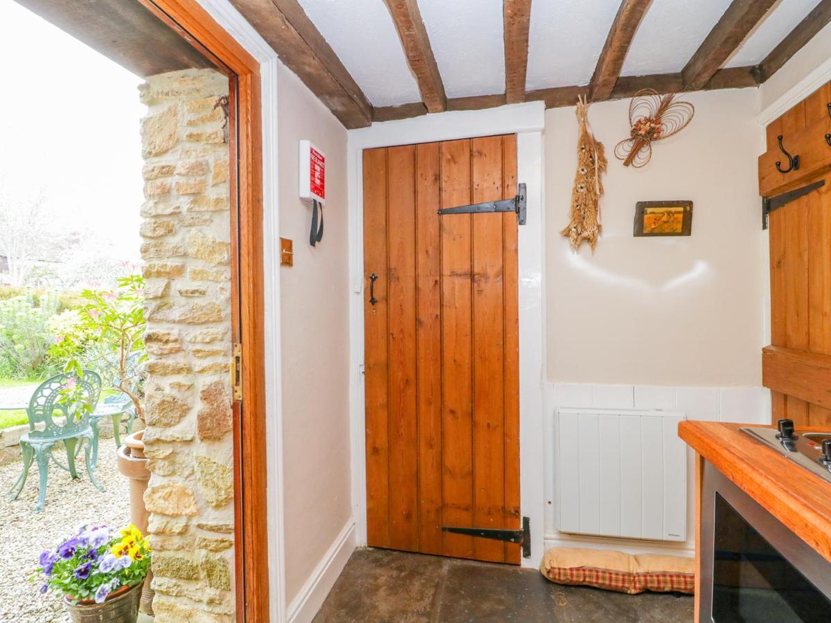 Pike Cottage Acton Turville Exterior foto