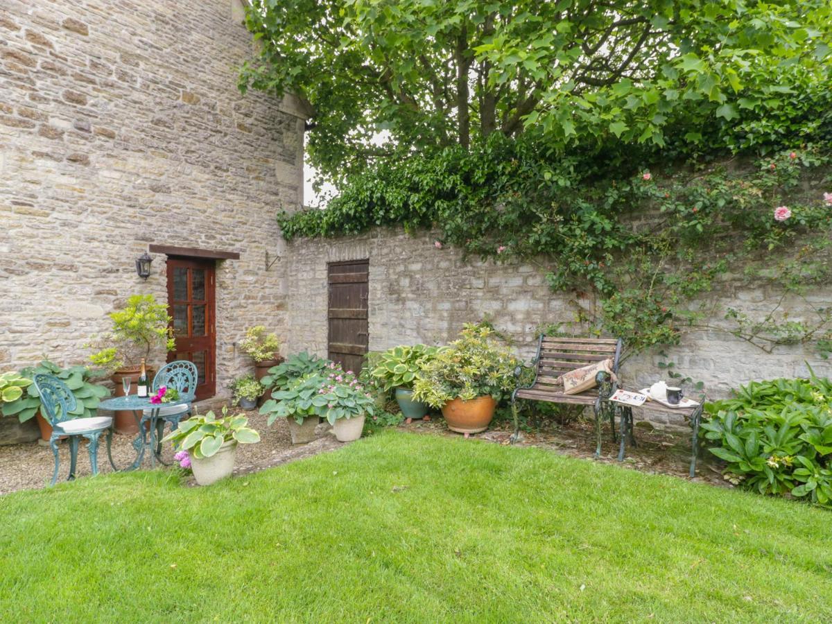 Pike Cottage Acton Turville Exterior foto